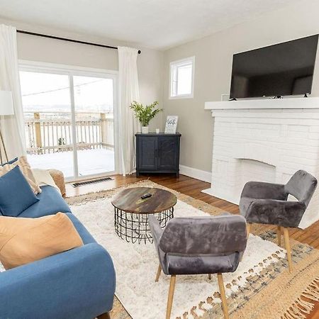 Cozy Riverfront Bungalow With Stunning Views Covington Exterior photo