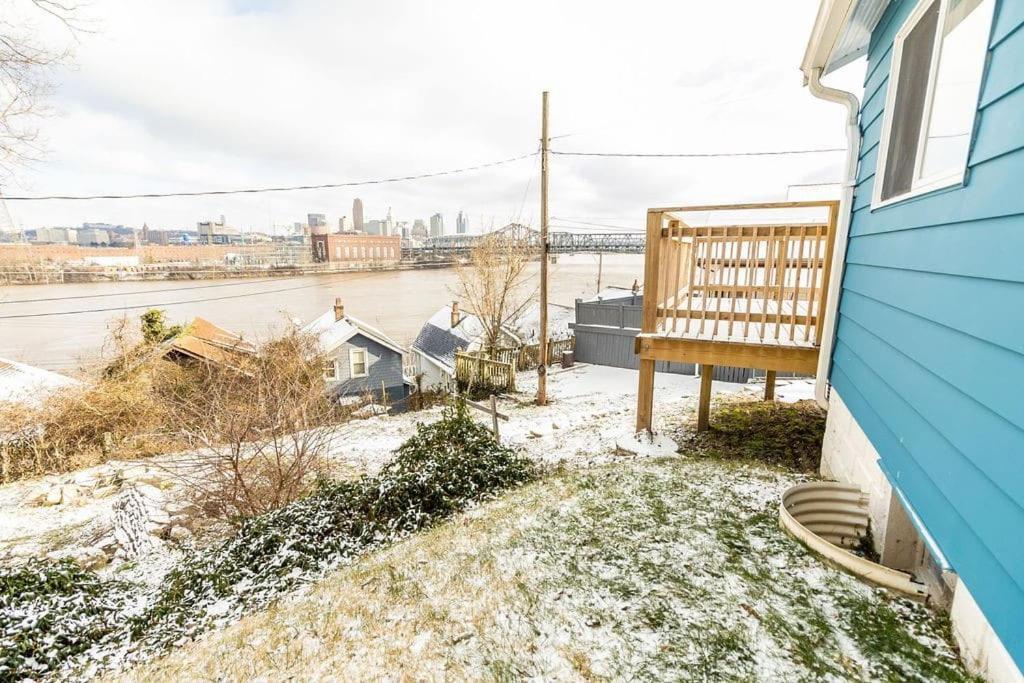 Cozy Riverfront Bungalow With Stunning Views Covington Exterior photo