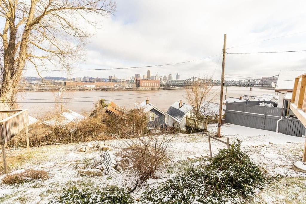 Cozy Riverfront Bungalow With Stunning Views Covington Exterior photo