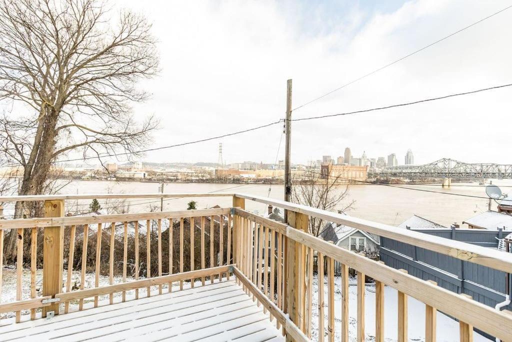 Cozy Riverfront Bungalow With Stunning Views Covington Exterior photo